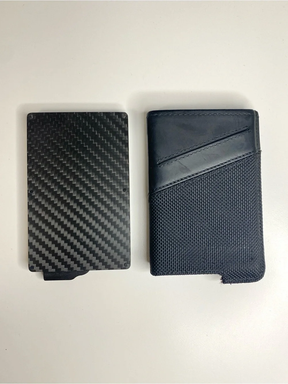 Fidelo Men’s RFID Blocking Slim Wallet w/Sliding Pop-Up Design in Black